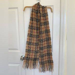 Classic wool-blend Burberry Scarf